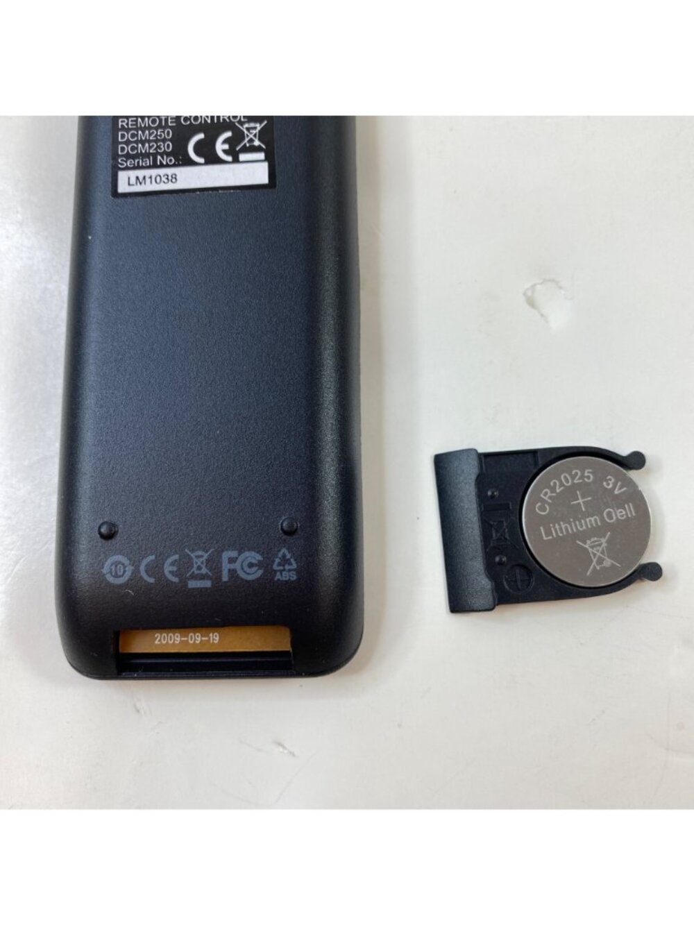 Philips Remote Control DCM250 DCM230 With Battery - Picture 4 of 4